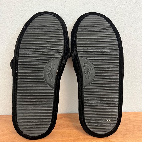 Dearfoams Black Velvet Crisscross Slide Slippers Women's Memory Foam Size 7-8 - Picture 2 of 5